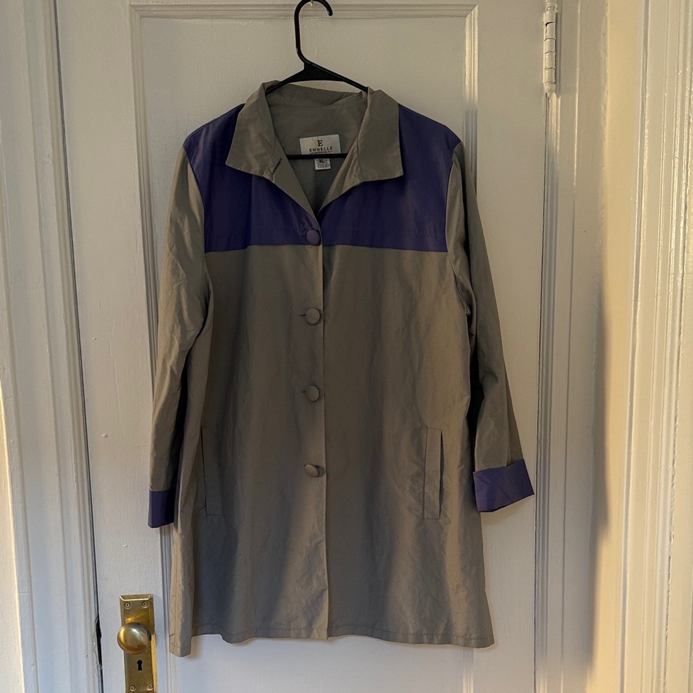Elegant Two-Tone Women's Trench Coat